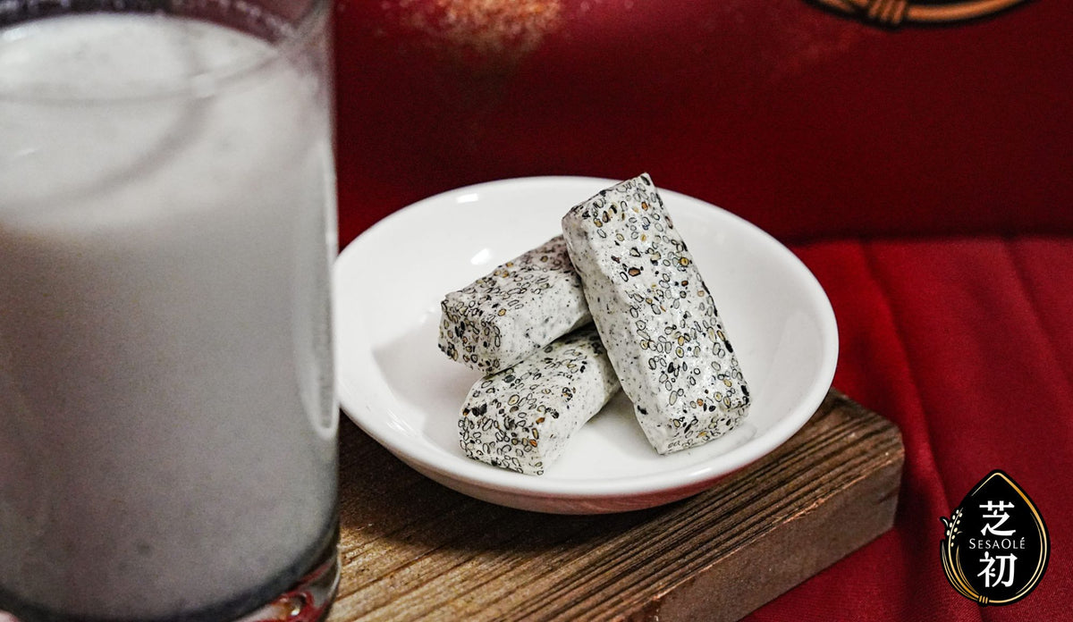 芝初 芝初 高鈣黑芝麻牛軋糖(罐) SESAOLE Black Sesame Nougat(176g*罐)